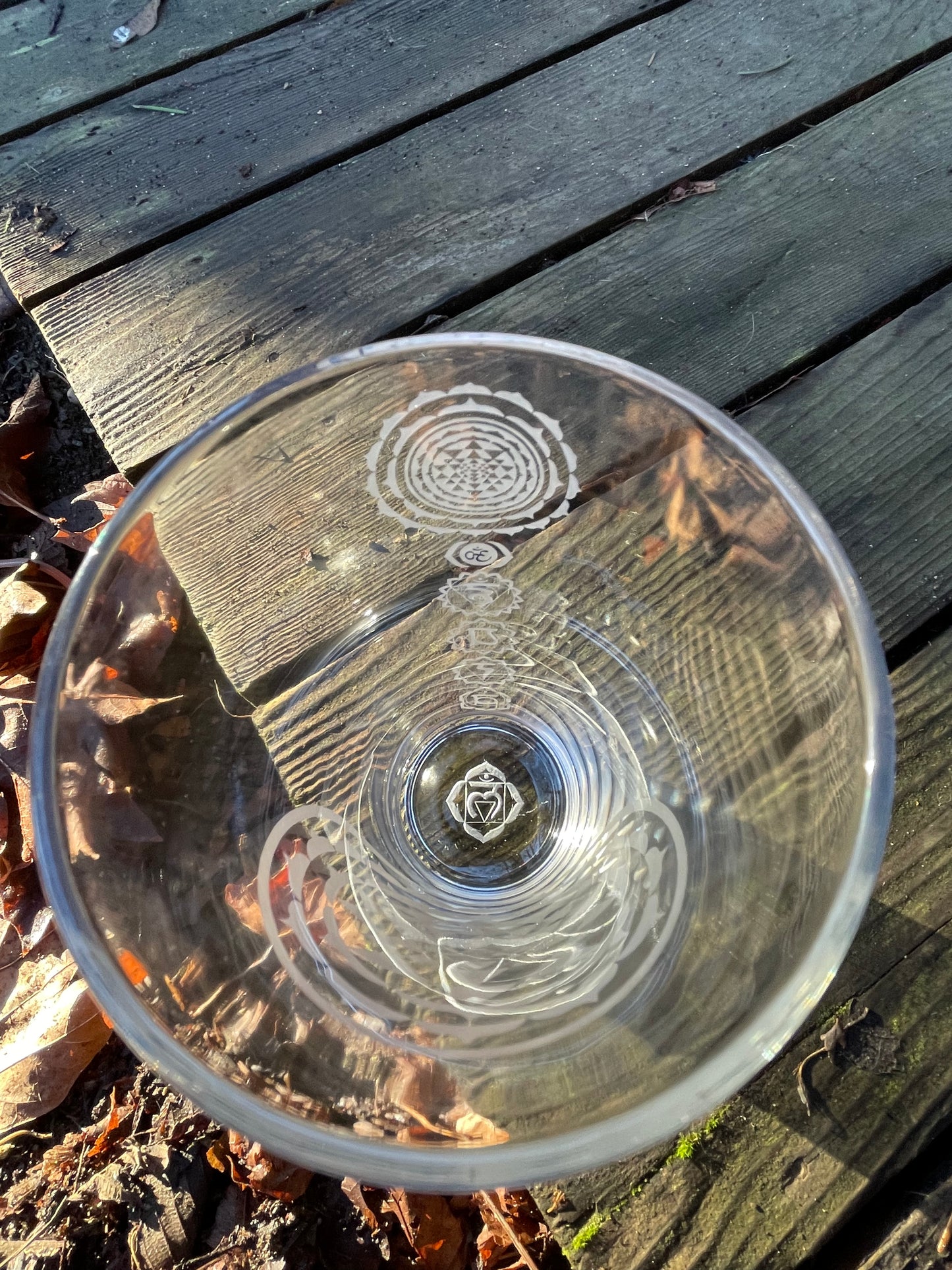 Sri Yantra and Chakra 480ml Etched Pint Glass| Sacred Geometry Drinkware