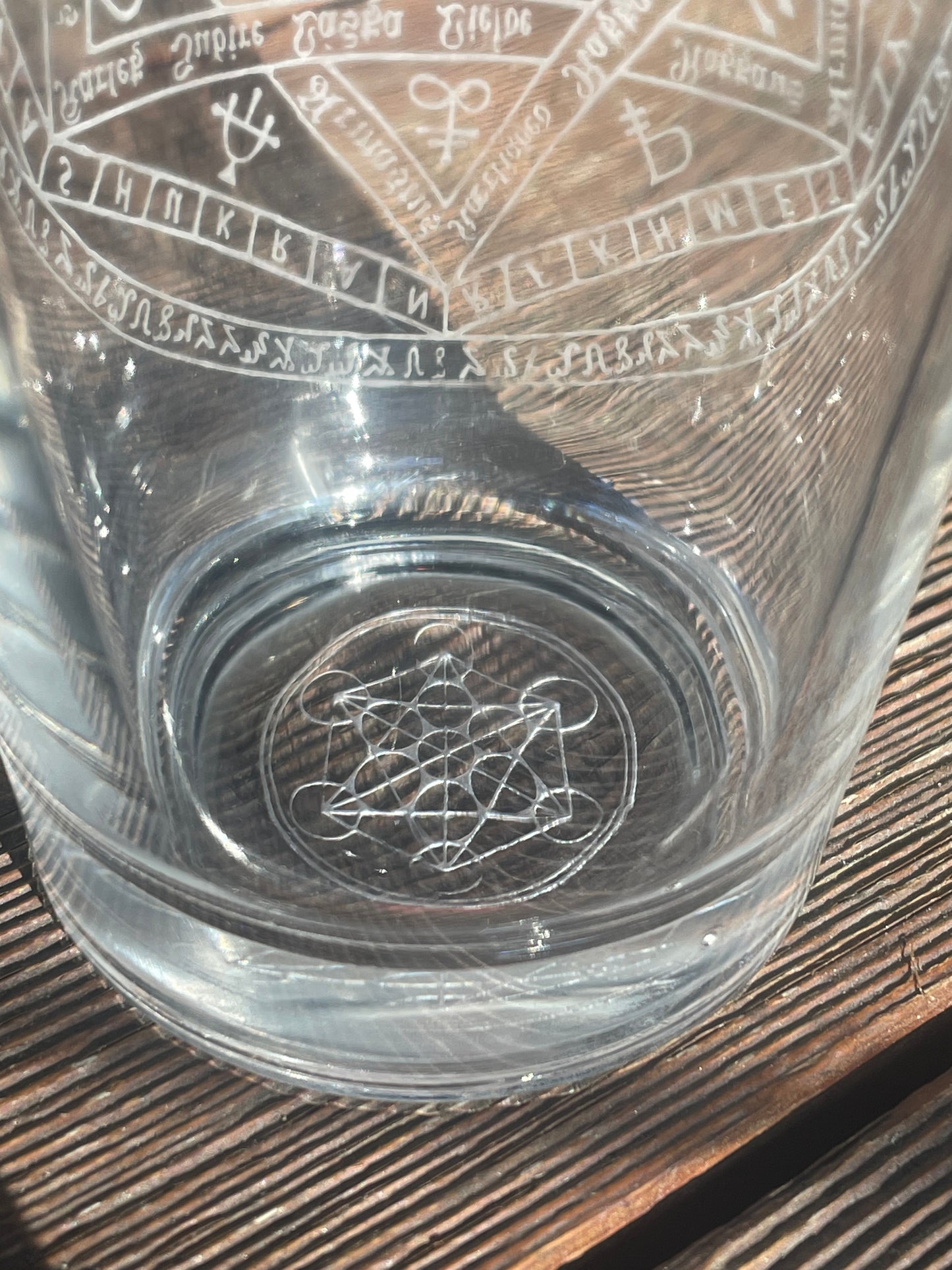 Seal of Gratitude 480ml Clear Etched Pint Glass |Sacred Geometry Drinkware