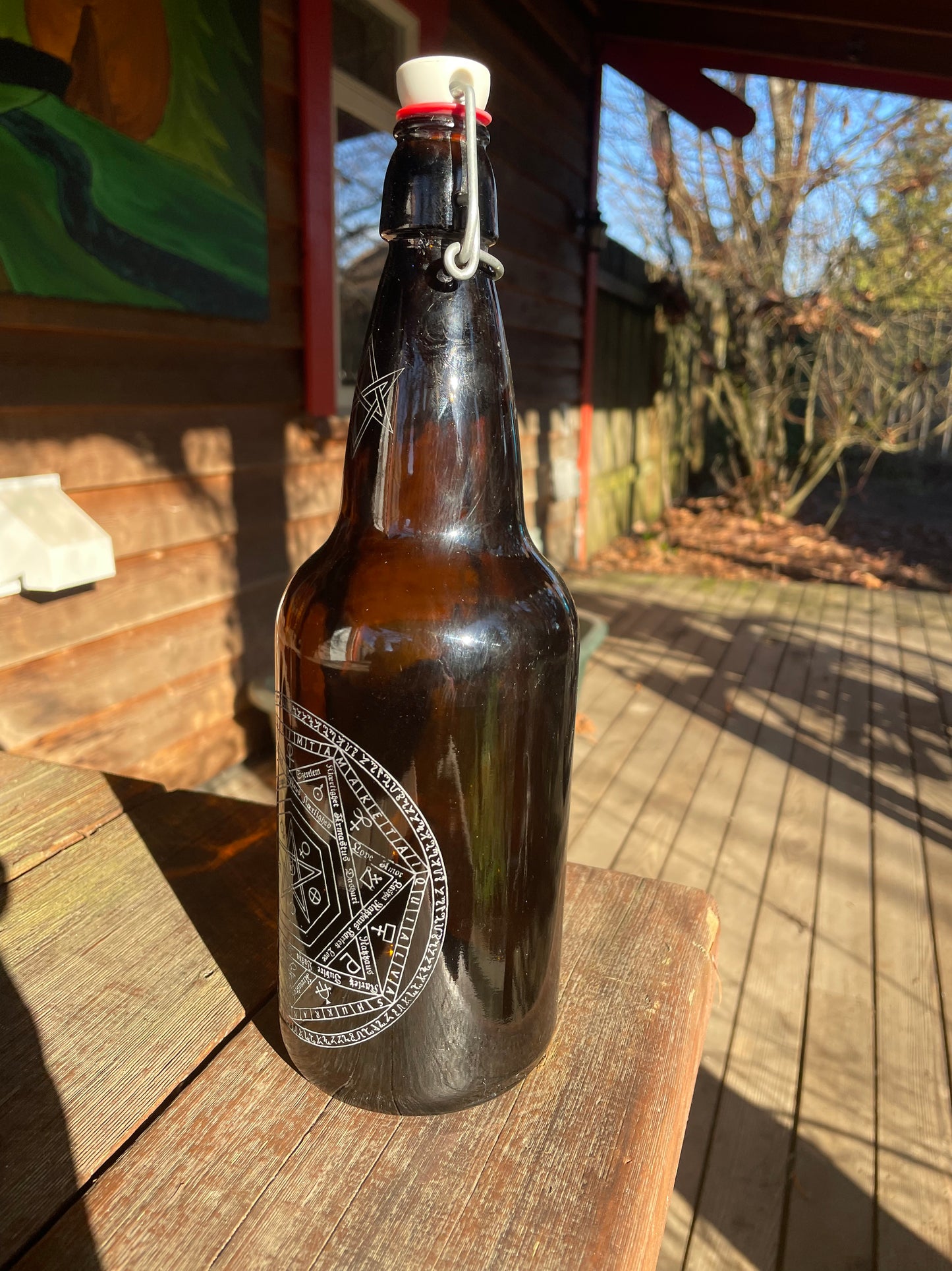 Seal of Gratitude 1000ml Amber Etched Glass Water Bottle