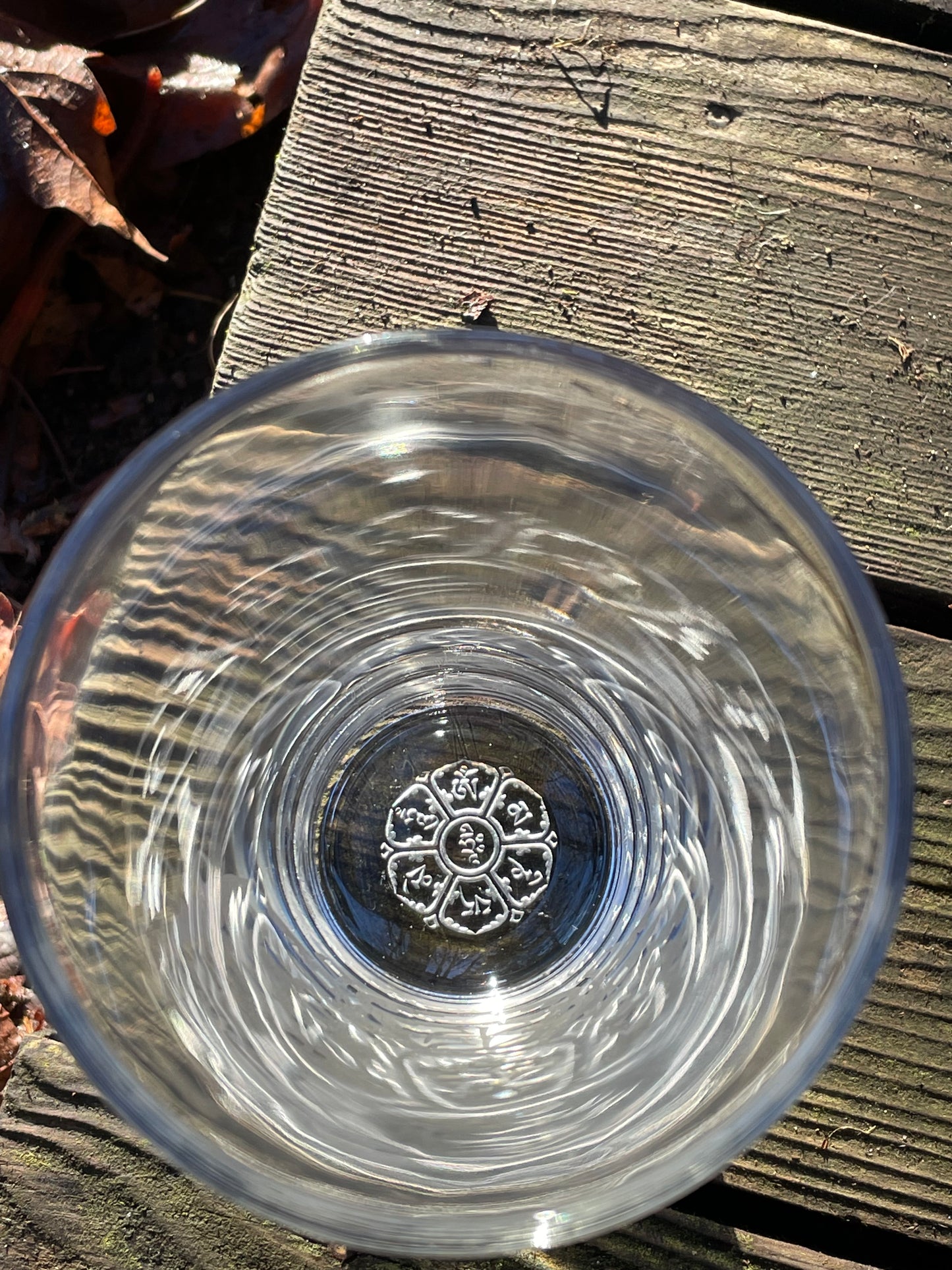 Tibetan Lotus Om Mani Padme Hum 480ml Etched Pint Glass | Sacred Geometry Drinkware