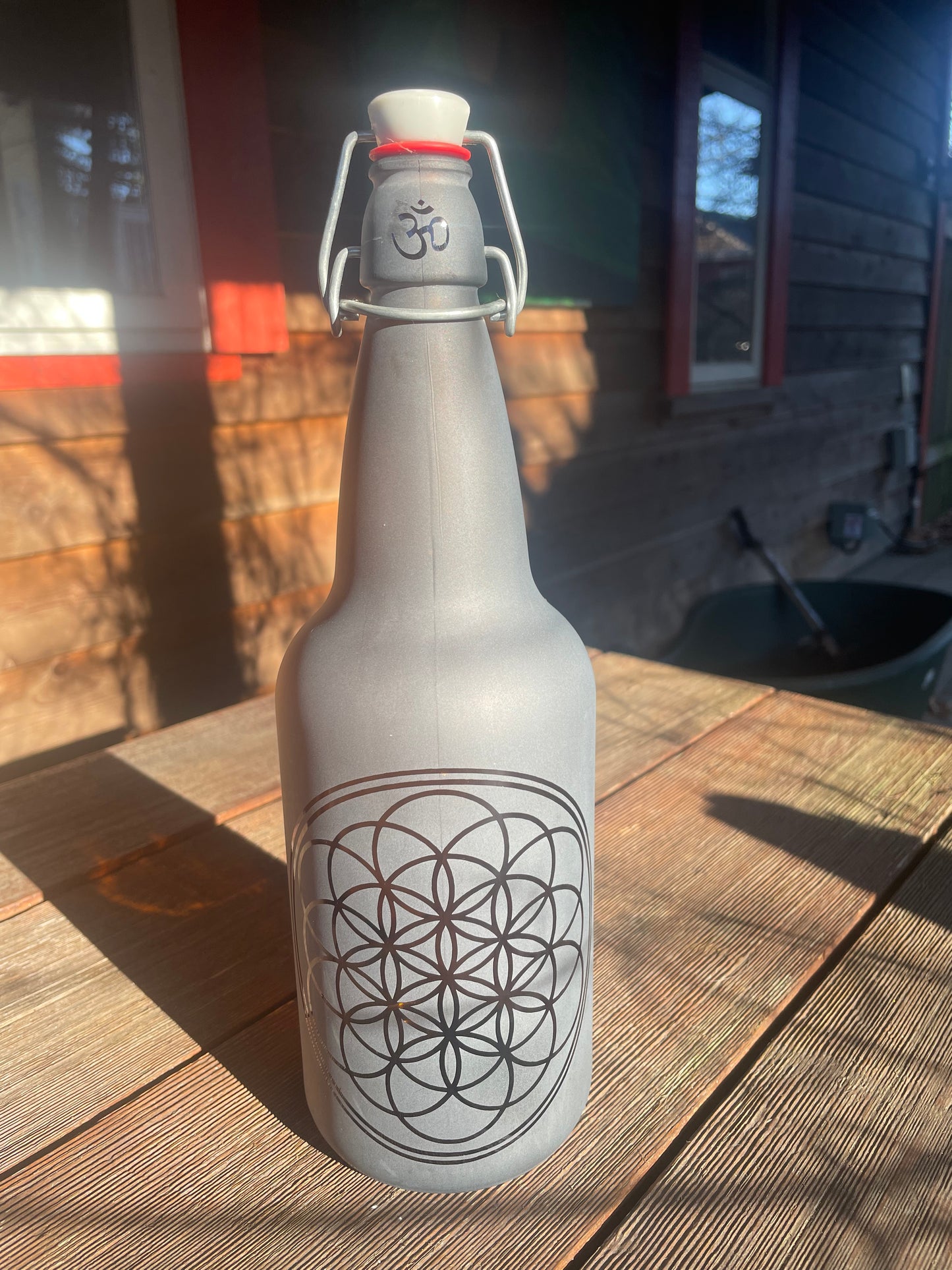 1000ml Flower of Life / Sri Yantra Ettched Amber Glass Water Bottle