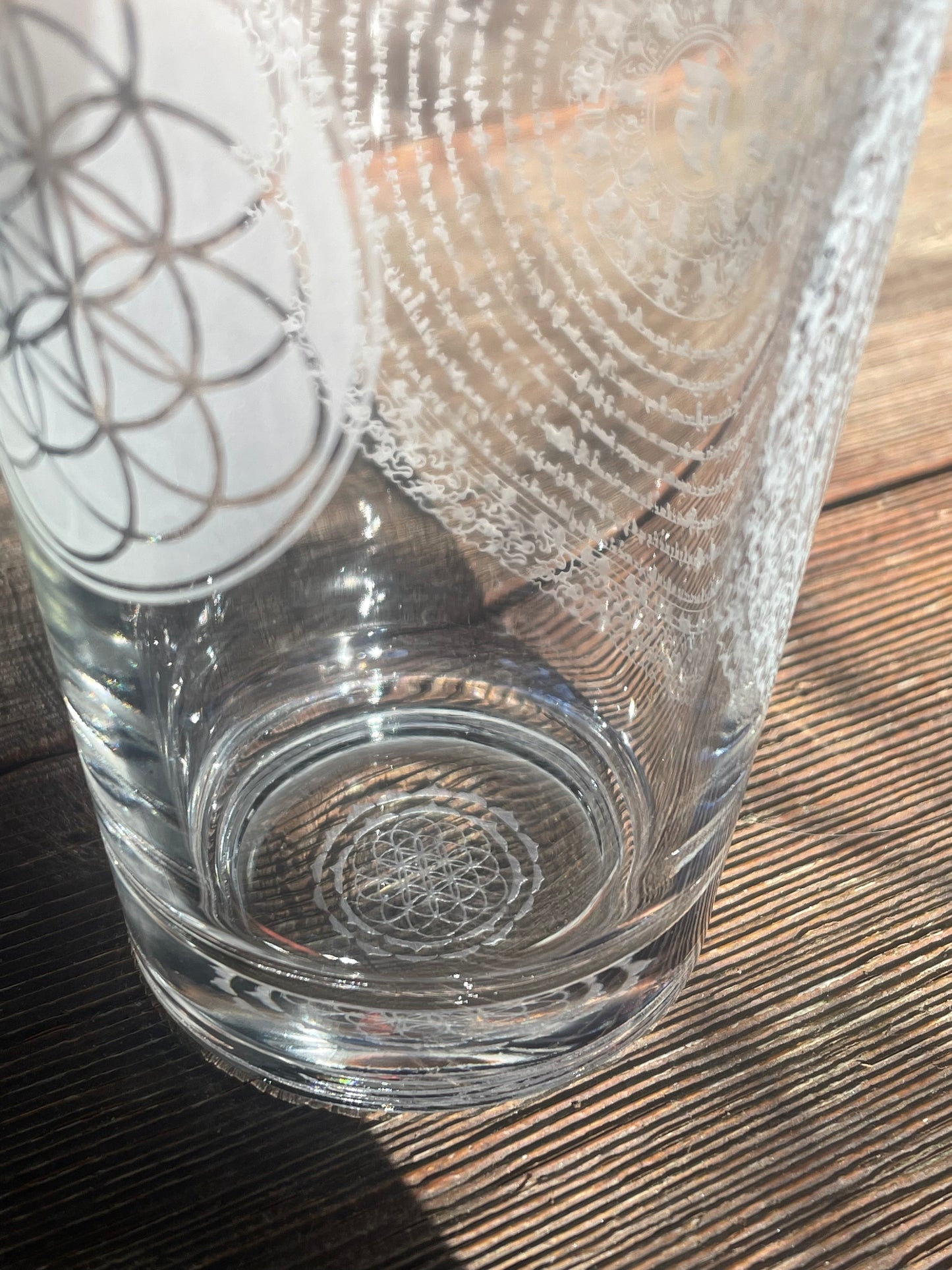 Namgyalma Mantra and Flower of Life 480ml Clear Pint Glass |Sacred Geometry Drinkware