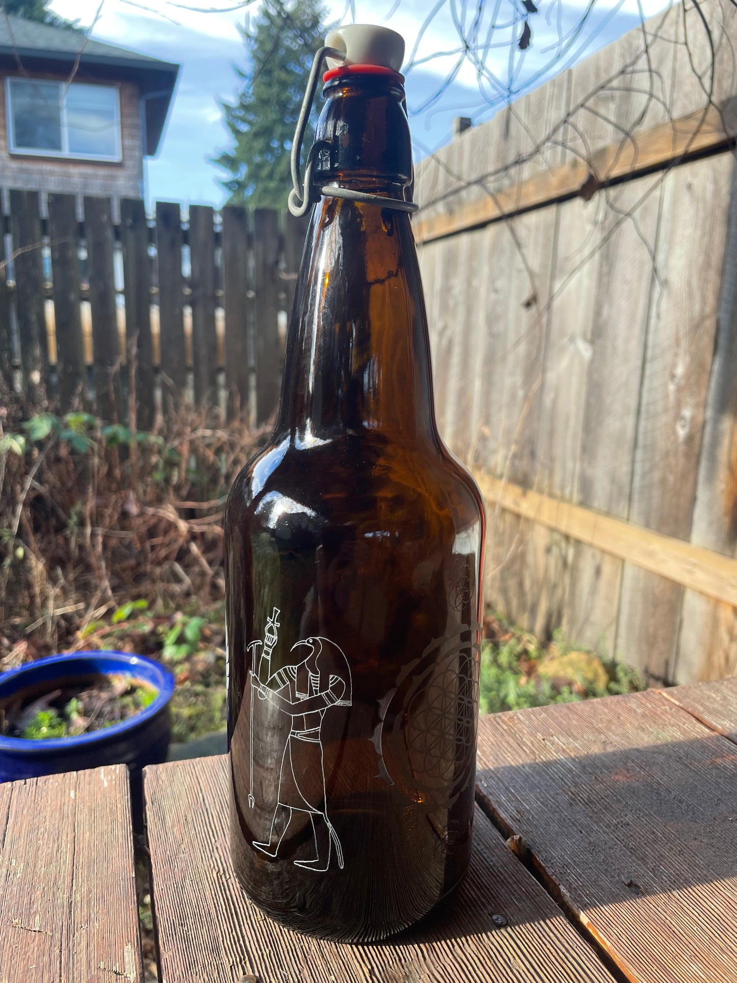 1000ml Egyption Flower of Life Etched Amber Glass Water Bottle