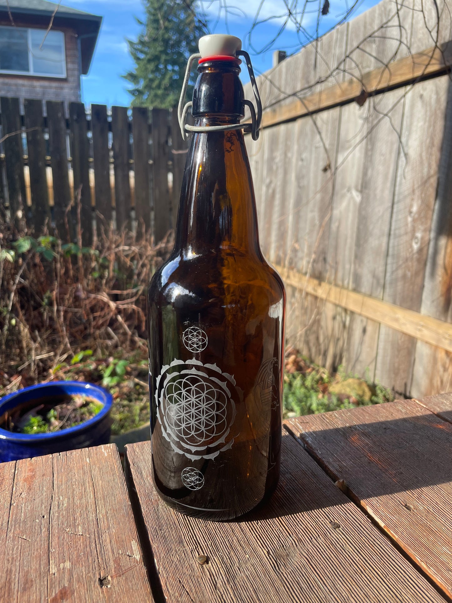 1000ml Egyption Flower of Life Etched Amber Glass Water Bottle