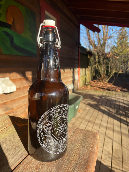 Seal of Gratitude 1000ml Amber Etched Glass Water Bottle